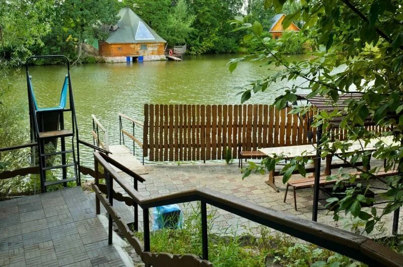 Озеро лукоморье уфа. Михайловка парк лукоморье. Аквапарк в михайловке уфа. Аквапарк лукоморье михайловка уфа. Парк лукоморье уфа михайловка.