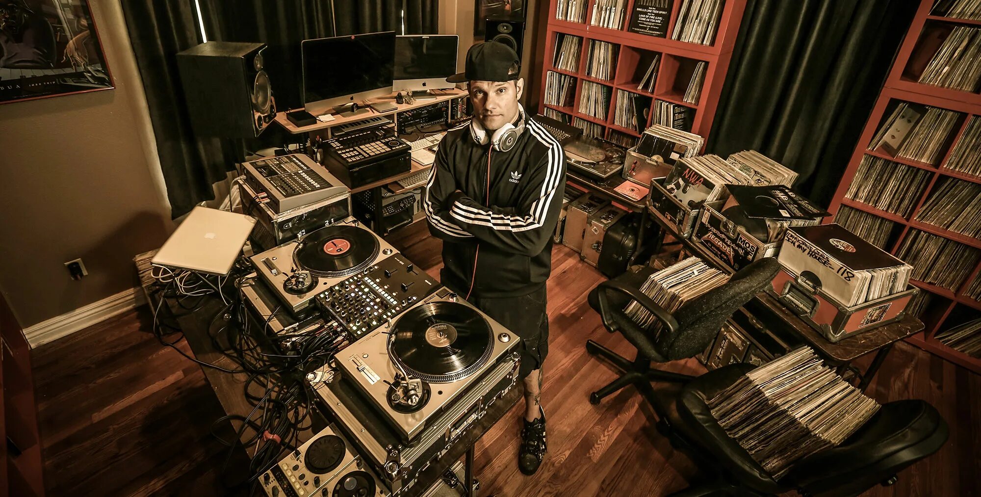 DJ Premier in Studio. DJ Premier на студии. DJP студия.