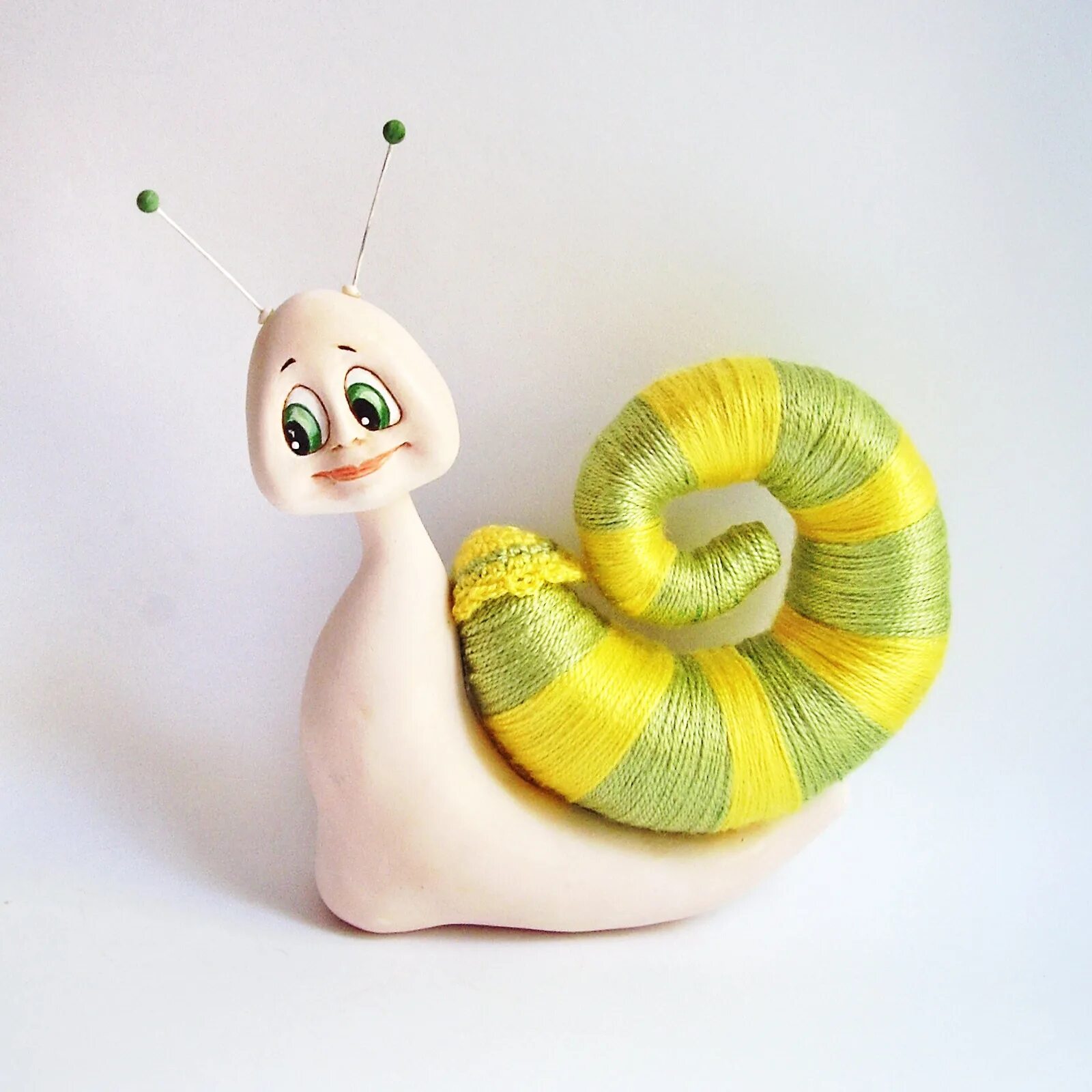 Поделка улитка. Как сделать улитку. Фигурка "улитка". Улитка фигурка для сада. Улитка из холодного фарфора.