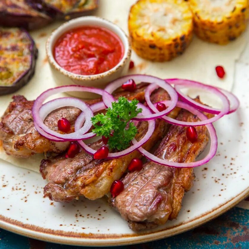 красивый шашлык. шашлык в новомосковске с доставкой. кафе чудо мангал новомосковск. шашлык новомосковск. хоровац кебаб.