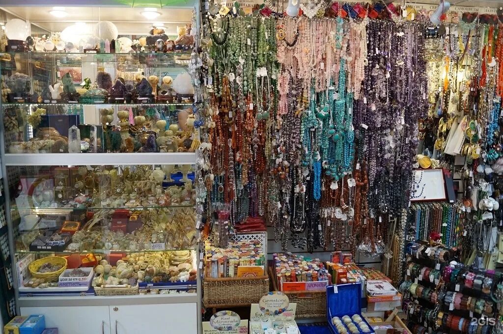 брендовые серебряные украшения. магазин ювелирный мир. мир украшений москва. магазин бижутерии ассортимент. екатерина костригина ювелирные украшения.