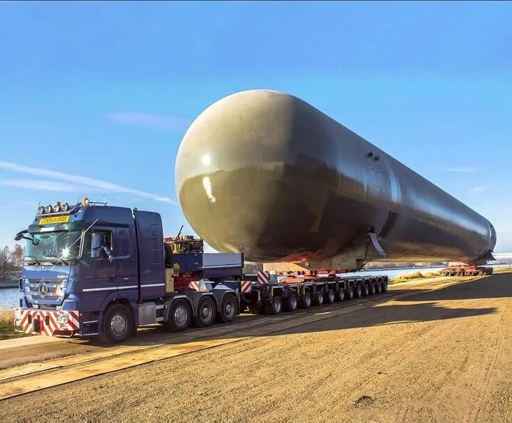 Liebherr 11200. Белаз-75710 и человек. 45 000 тонн. 45 000 тонн. 45 000 тонн.