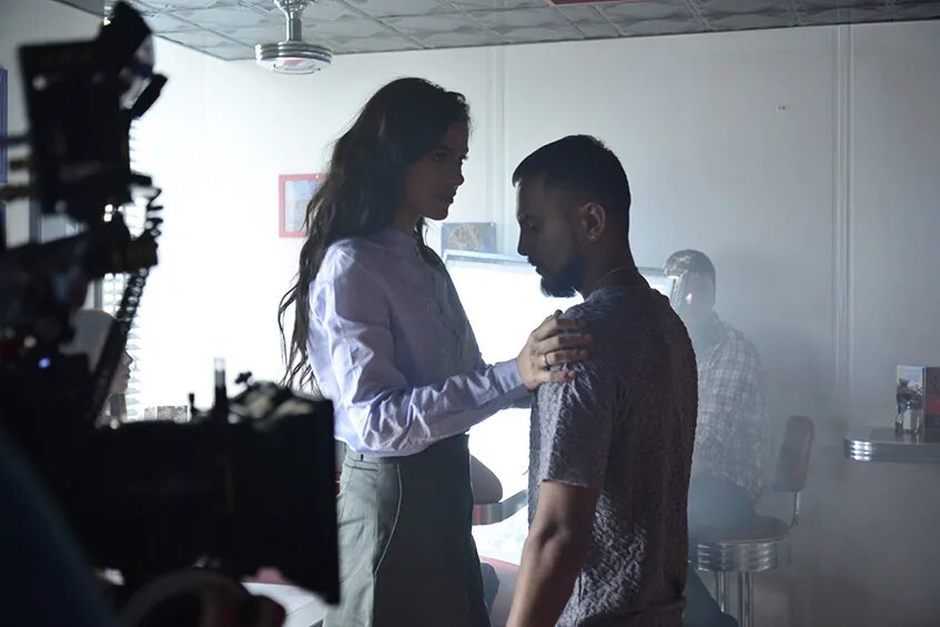 Natan ft елена темникова. Натан и темникова наверно. Песня наверно. Темникова наверно. Натан и темникова наверно слушать.