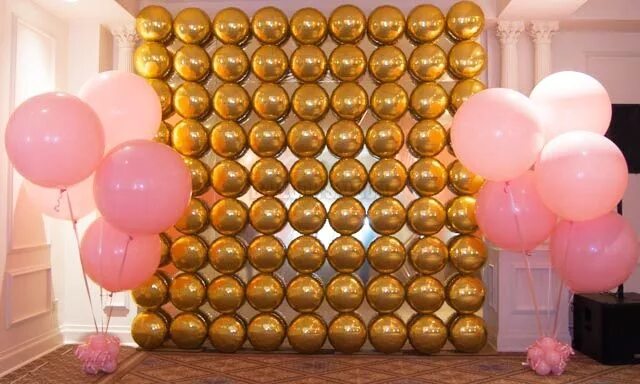 Стенка из шаров. Стена из шаров. Фотозона с шарами. Фотозона из шаров на свадьбу. Украсить стену шарами.