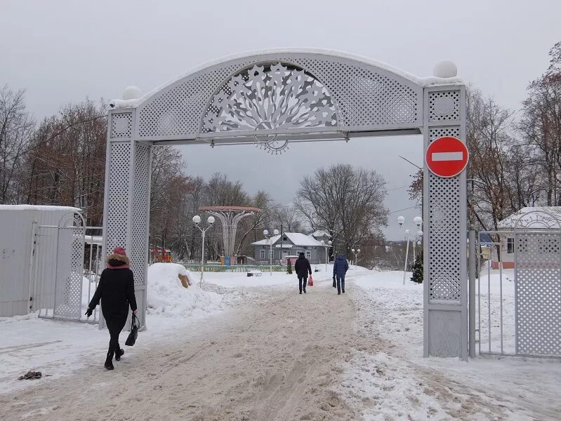 Погода сураж брянская область на 10. Город Сураж Брянской области. Парк город Сураж. Сураж сквер. Сураж площадь города.