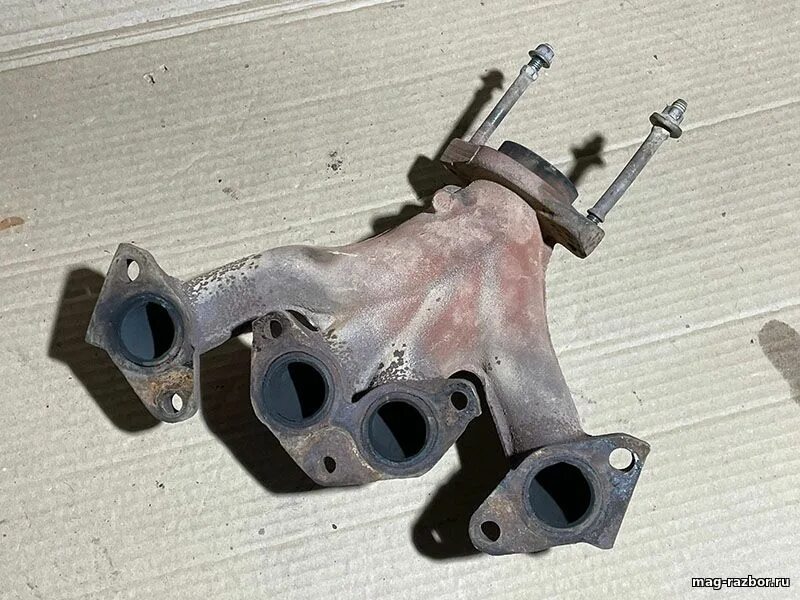 8200543309 выпускной коллектор. Выпускной коллектор рено меган 2. Выпускной коллектор рено меган 2. Выпускной коллектор рено меган 2 1. 6.