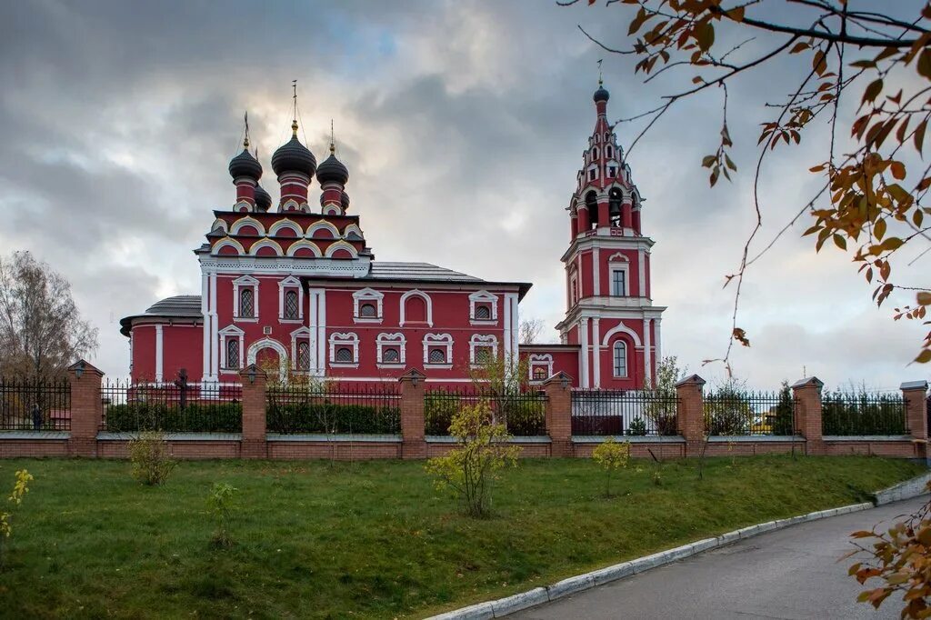 Казанский храм в Котельниках. Храм иконы Божьей матери Котельники. Казанская Церковь Котельники Московская область. • Казанский храм г. Котельники. Подмосковных котельников