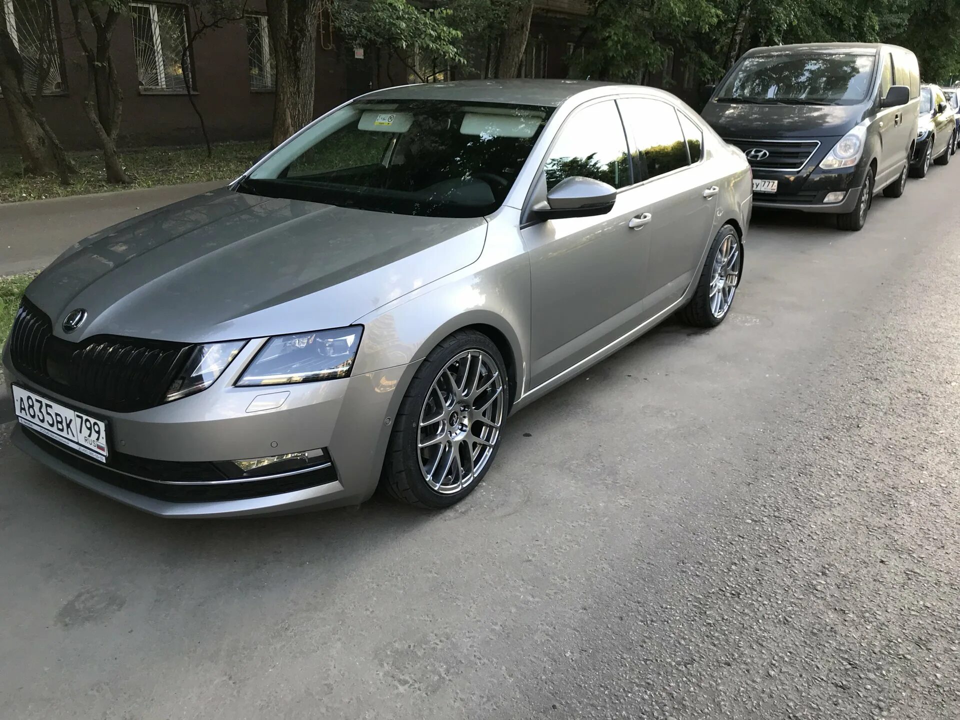 Skoda gemini r18. Skoda gemini r18. Диски golus r18 skoda octavia a7. Skoda 18. Octavia a7 диски r18.