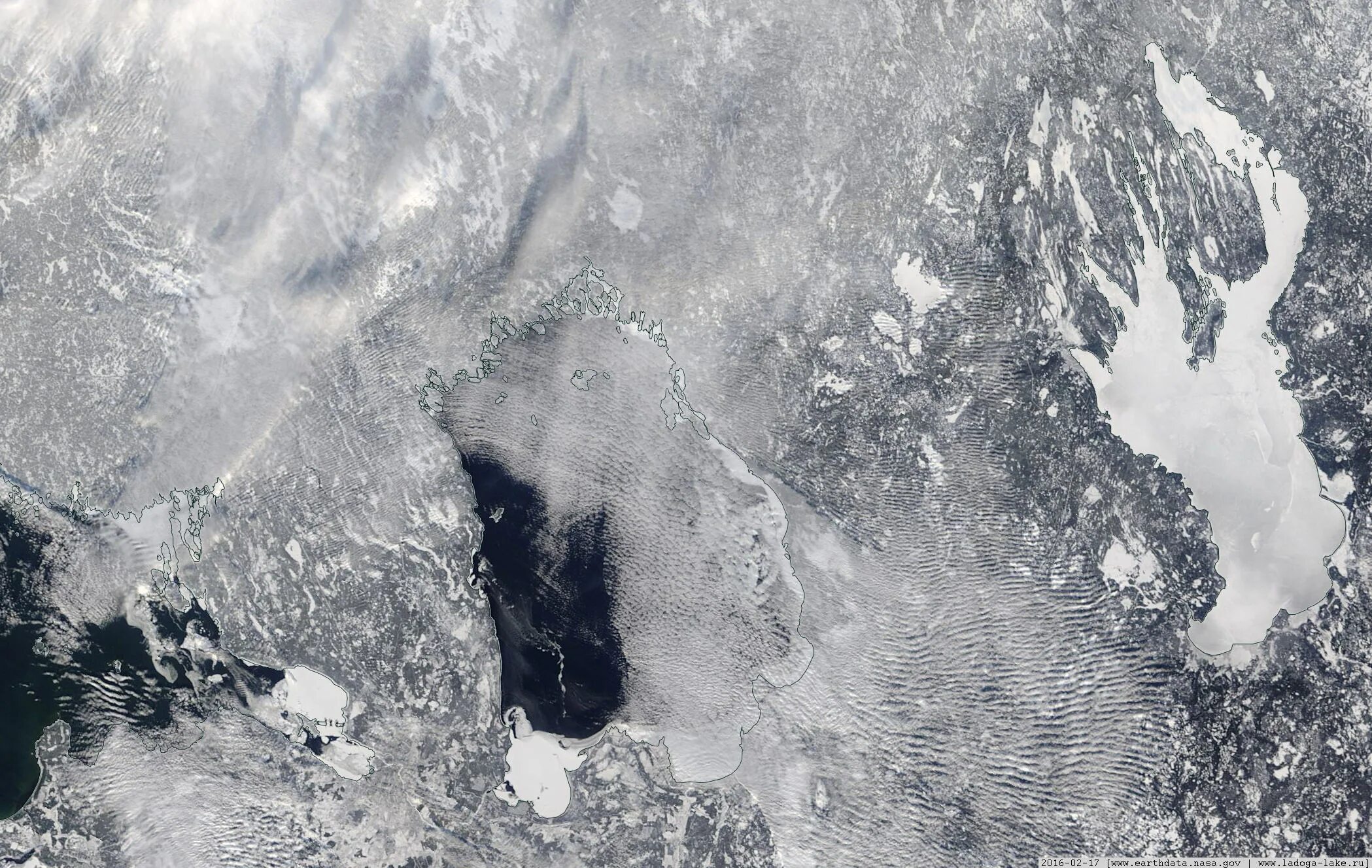 Ледовая обстановка Онежское озеро. Онежское озеро со спутника сейчас. Космический снимок Онежского озера. Ледовая обстановка Онежское озеро со спутника. Ледовая на ладоге
