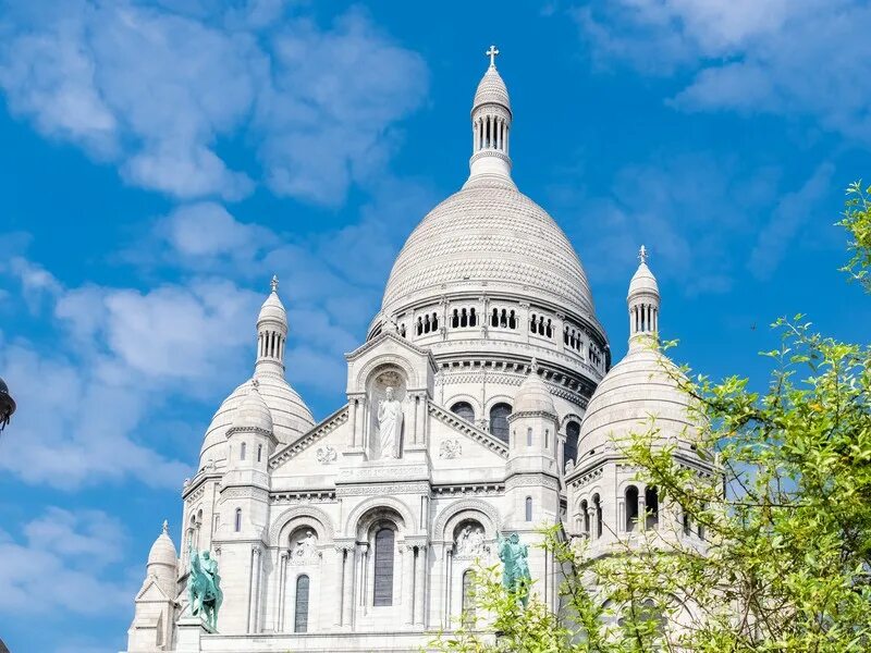 Париж монмартр улочки. Монмартр в париже что это такое. Площадь монмартр в париже. Франция улица монмартр. Франция площадь монмартр.