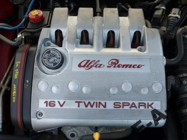 Альфа ромео твин спарк. Alfa Romeo 156 Twin Spark. Альфа Ромео 156 2.0 Твин Спарк. Двигатель Альфа Ромео 156. Альфа Ромео 156 1.6 Твин Спарк.