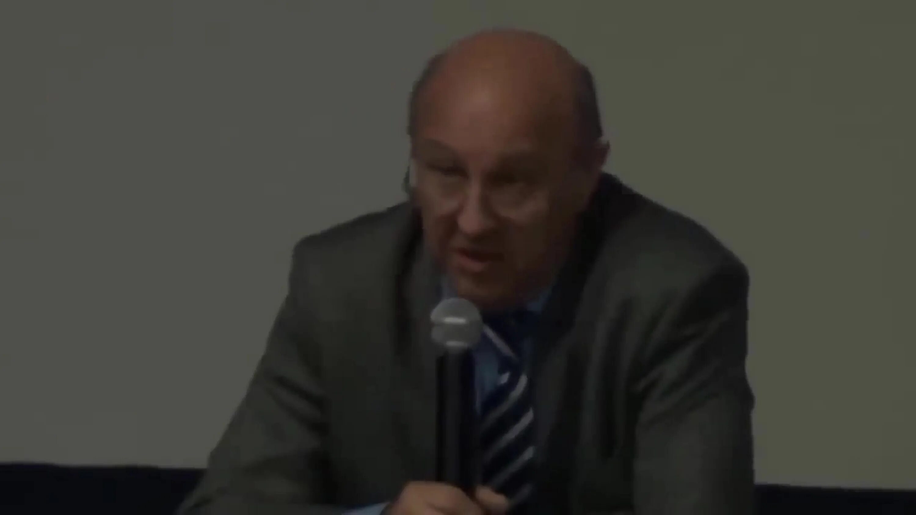 Андрея элита. Фурсов последнее видео сегодня 2022. Арон пипер элита сериал. Фурсов последнее 2022. Андрей элита.