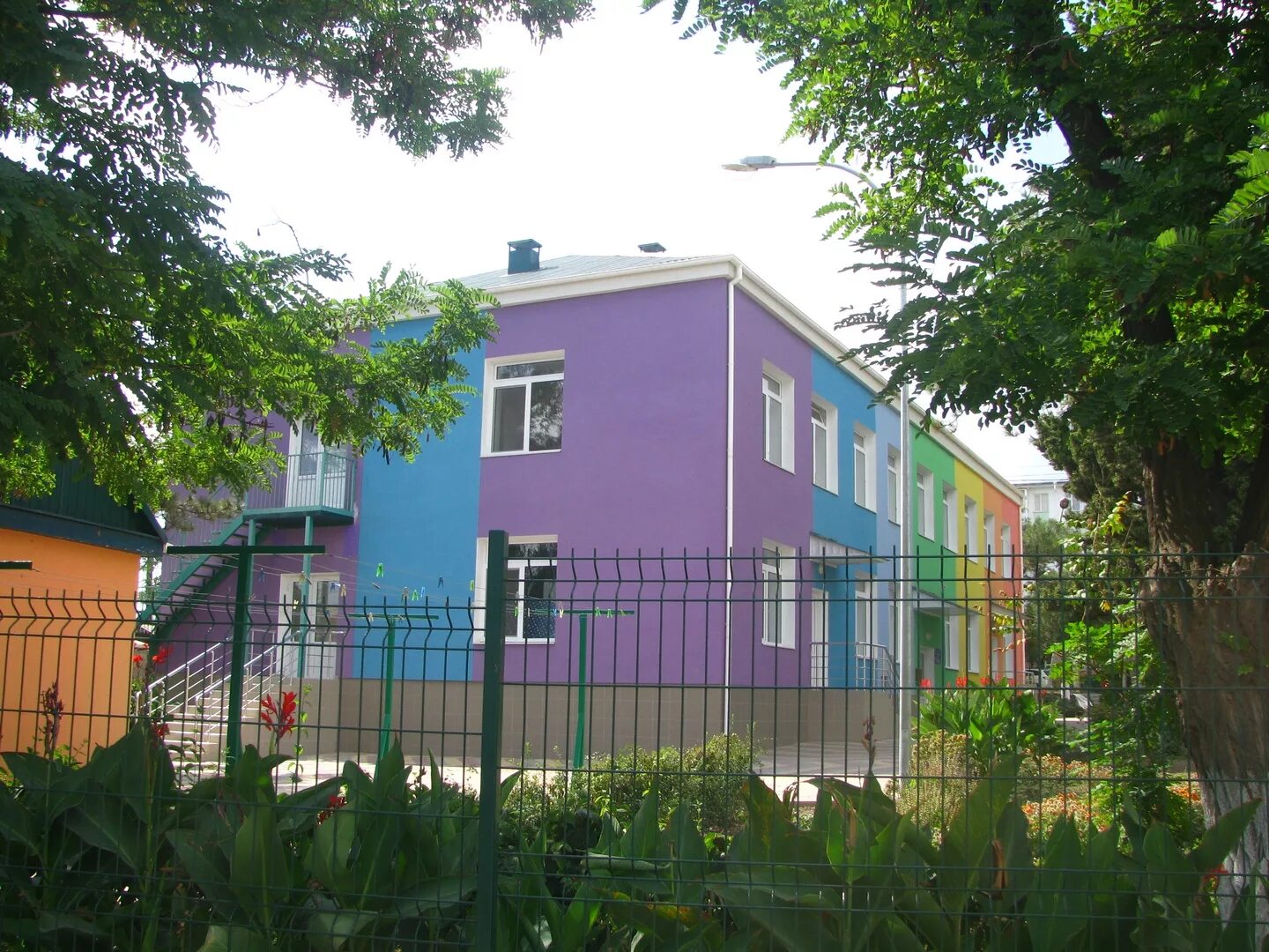 Детский сад судак. Детский сад судак. Дачное судак садик. Детский сад судак. Стройка в судаке.