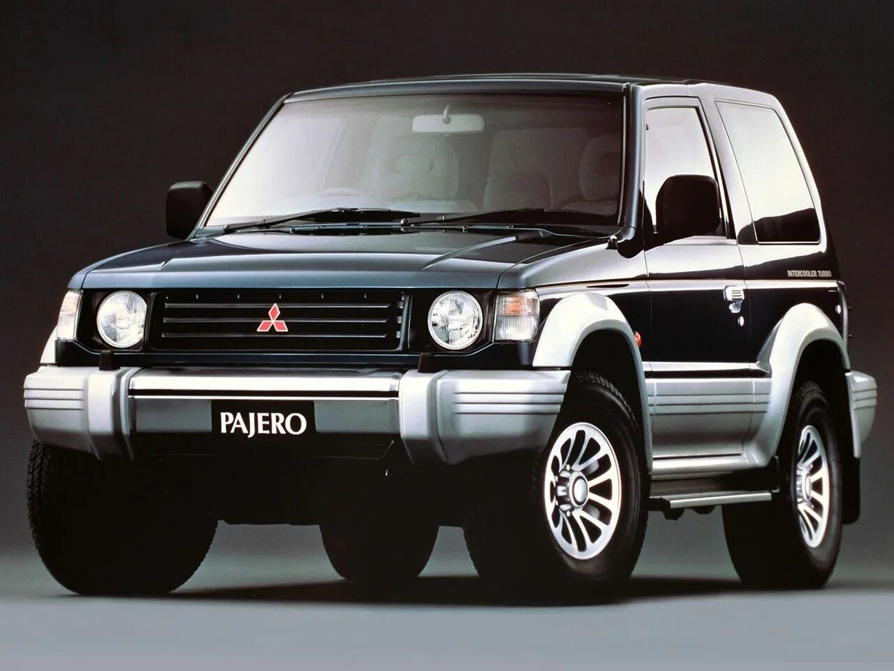 Кузова mitsubishi pajero. Митсубиси Паджеро 2 поколения. Mitsubishi Pajero 2 1991. Мицубиси Паджеро 1991. Митсубиси Паджеро 2 дверный.