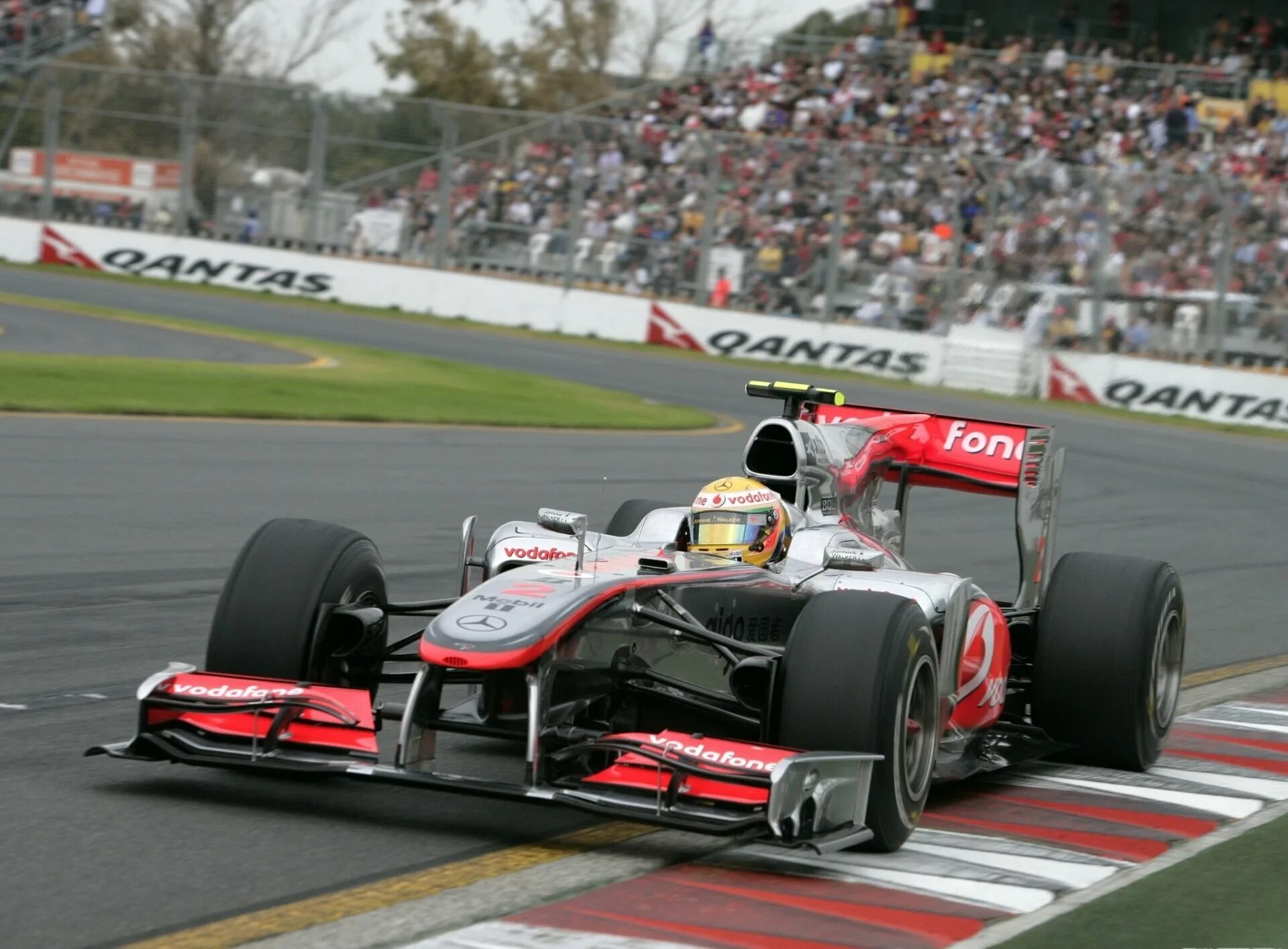 Как называют формулу 1. MCLAREN f1 2010. Макларен Мерседес f1 1997. Formula 1 Болиды. Болид Ауди ф1.