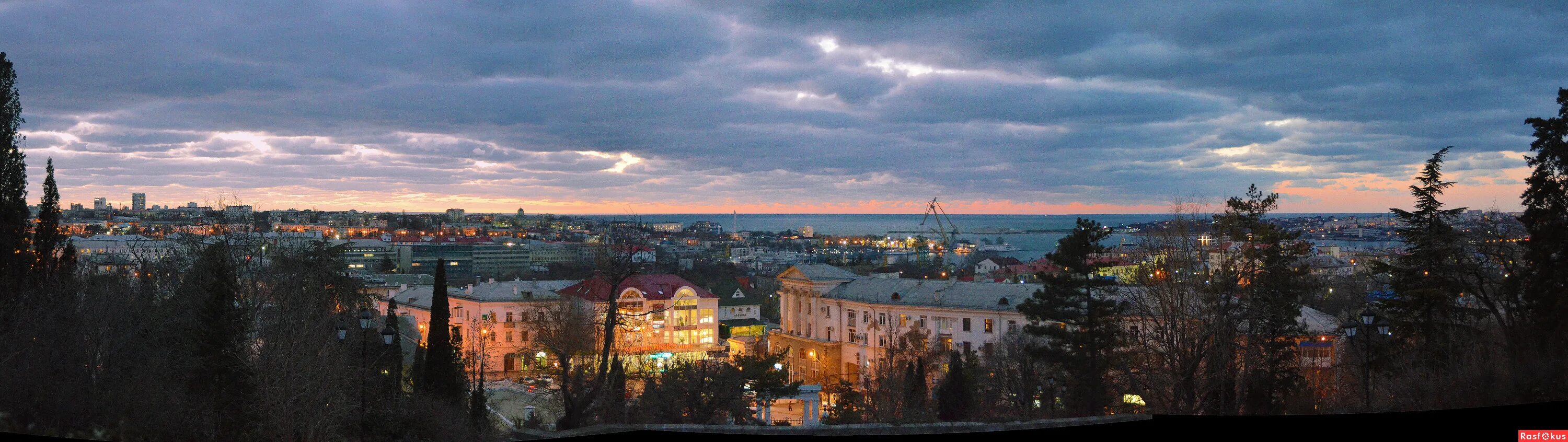 Панорама нова. Калининград закатные панорамы. Севастополь зимой панорамные фото.