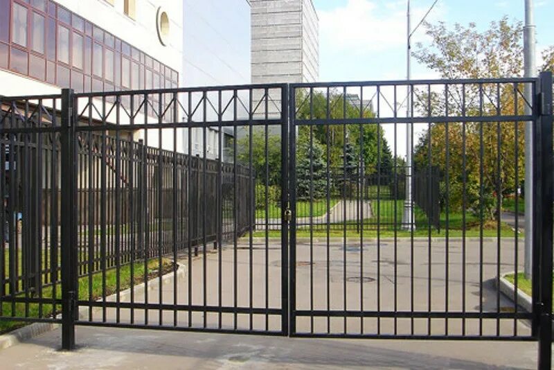 ворота сварные распашные. распашные ворота из профтрубы. ворота решетчатые распашные. секция заборная гарант 2. ворота распашные без заполнения 3500х2100 (по-01-6005).