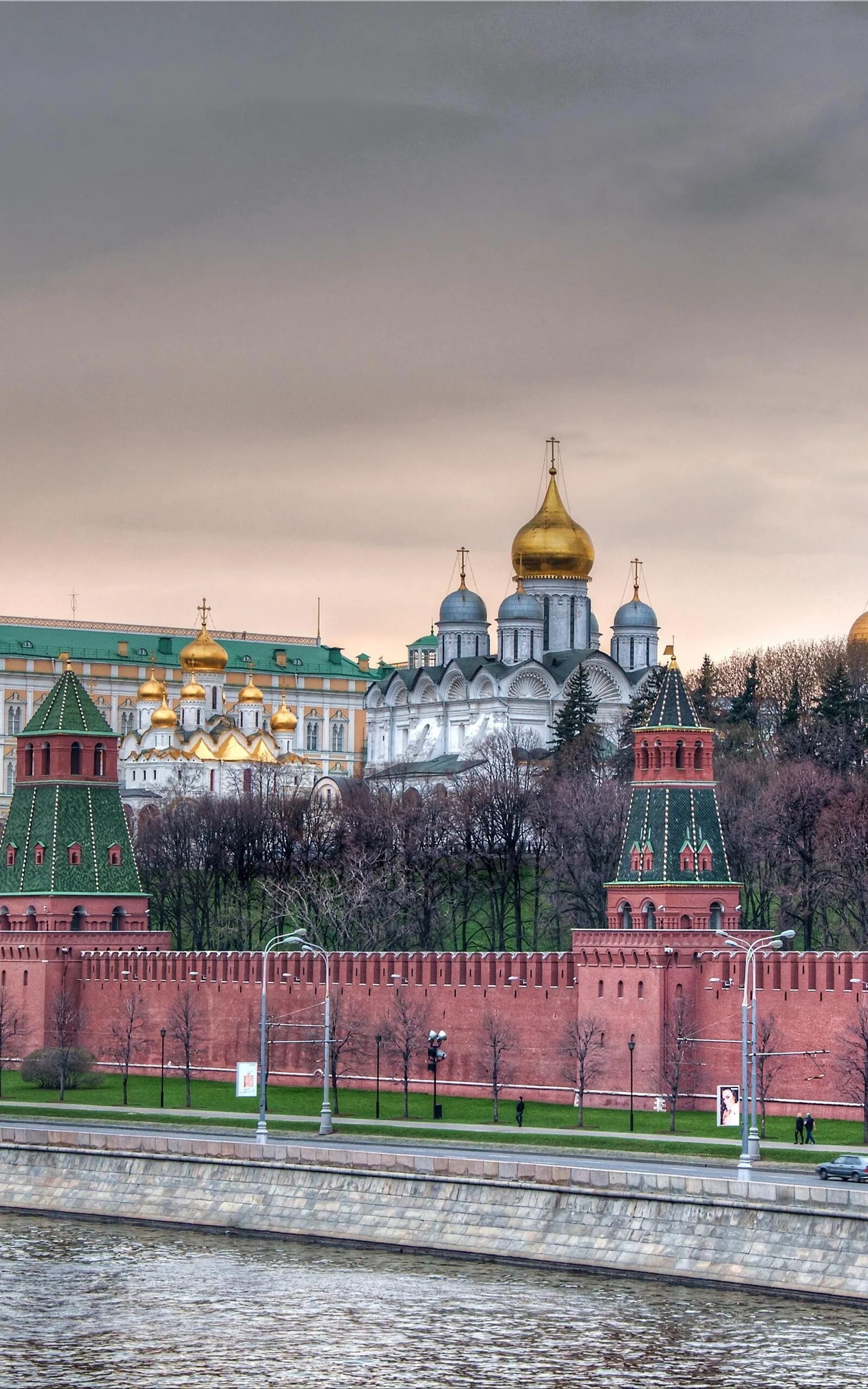 Россия москва телефоны. Московский Кремль Москва. Кремлин Москва. Краснокаменный Кремль.