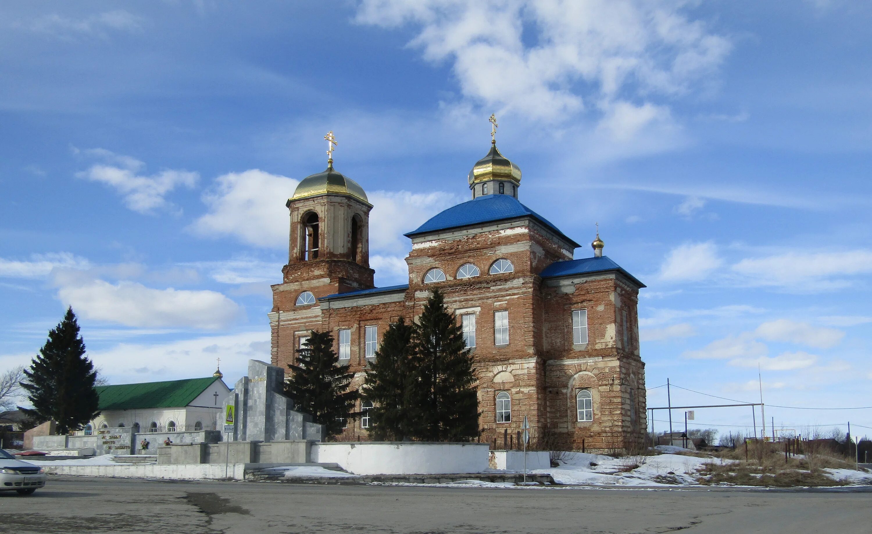 Покровское свердловская область каменский. Церковь Покровское Артемовский район. Село Покровское Свердловской области Артемовский район. Церковь село Покровское Свердловская область Артемовский район. Покровский храм село Покровское.