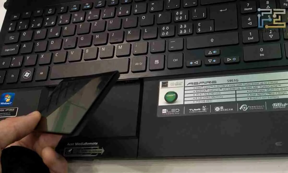 Ноутбуке Acer Aspire 5951g. Acer 8951g. Тачпад на ноутбуке Acer Aspire. Acer Aspire со съемным тачпадом.