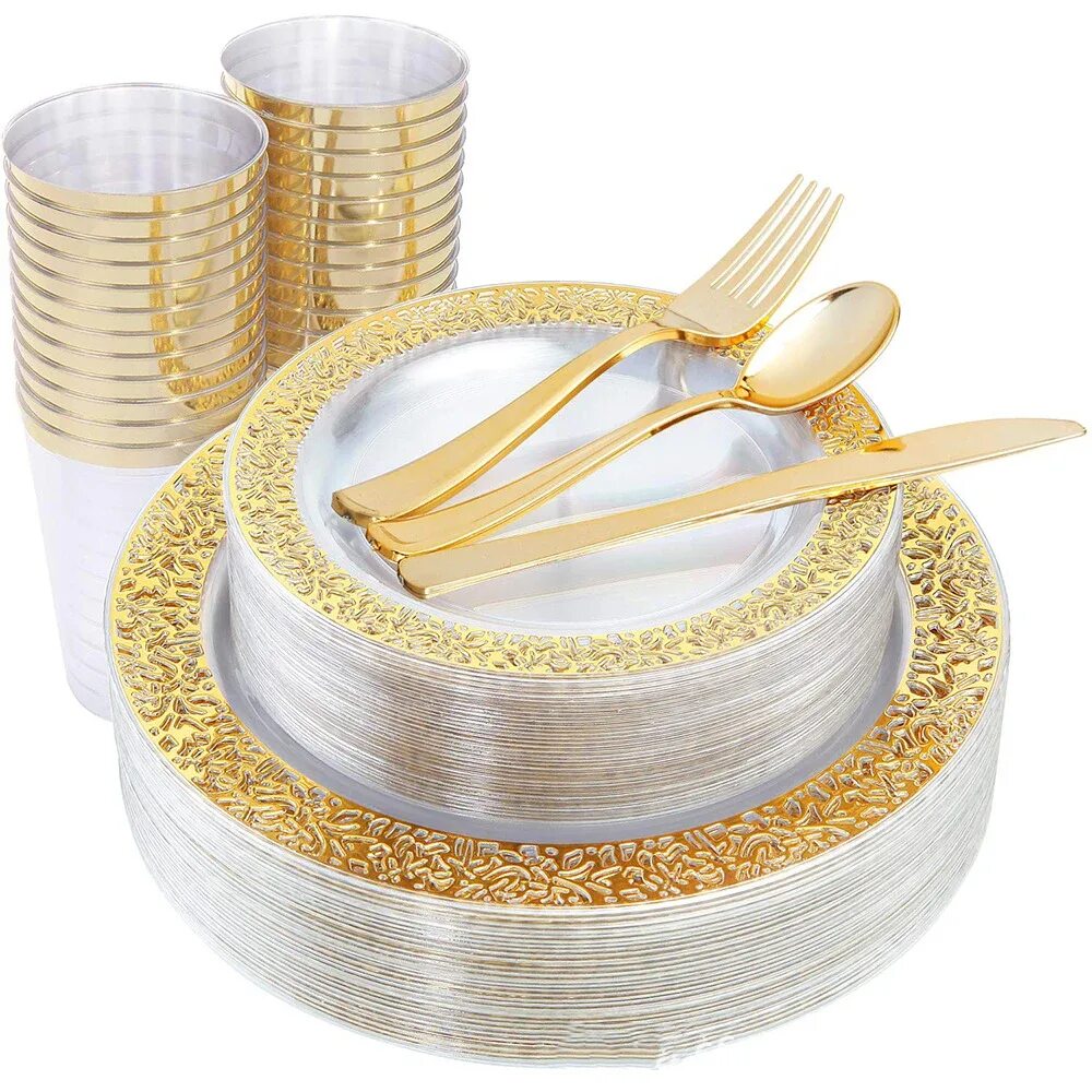Золотистая посуда. Посуда с золотом. Свадебная одноразовая посуда. Посуда набор красивый с золотом. Наборы посуды золотистые.