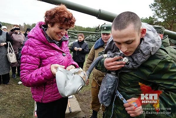 Сайт комитета солдатских матерей россии. Комитет солдатских матерей Брянск Власова. Комитет матерей военнослужащих. Союз солдатских матерей представитель. Комитет солдатских мам.