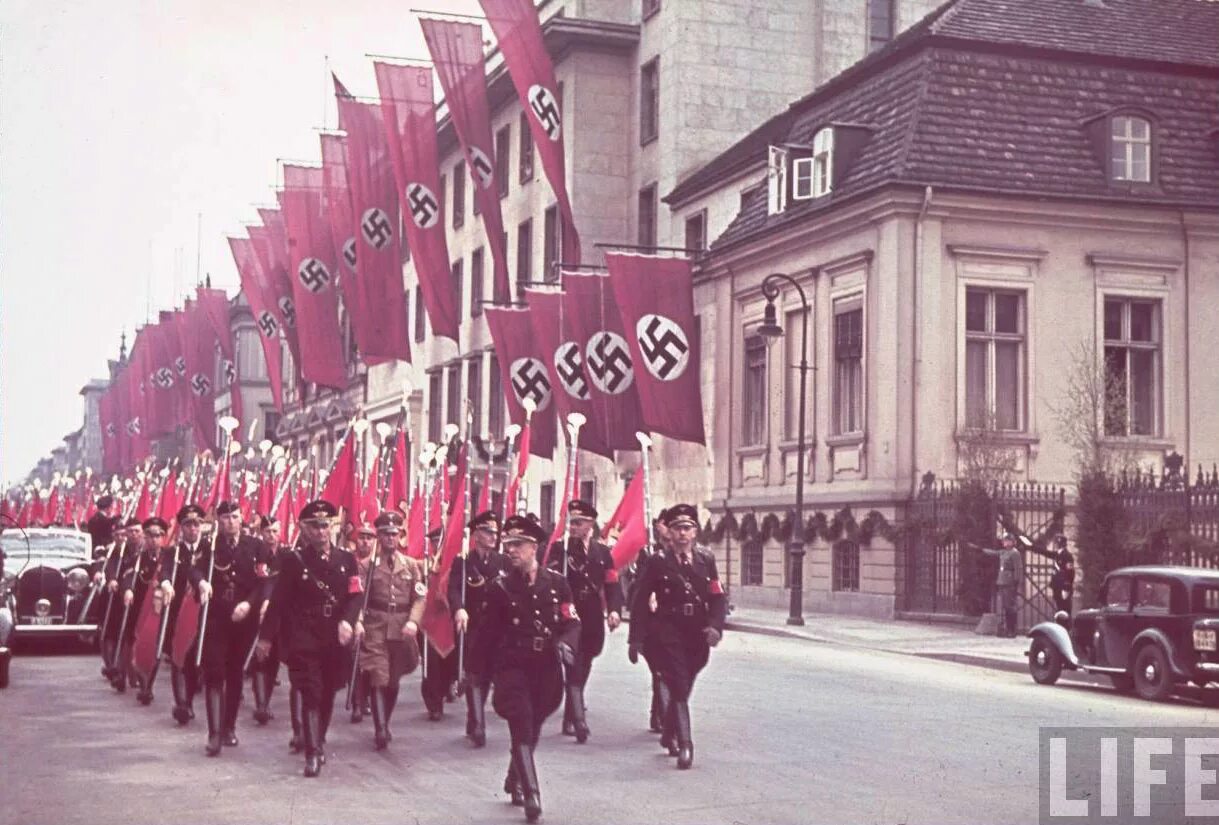 Фашистская германия парад. Гитлеровская Германия третий Рейх. Берлин в цвете 1938. Берлин 1939 в цвете. Берлин 1939 нацисты.