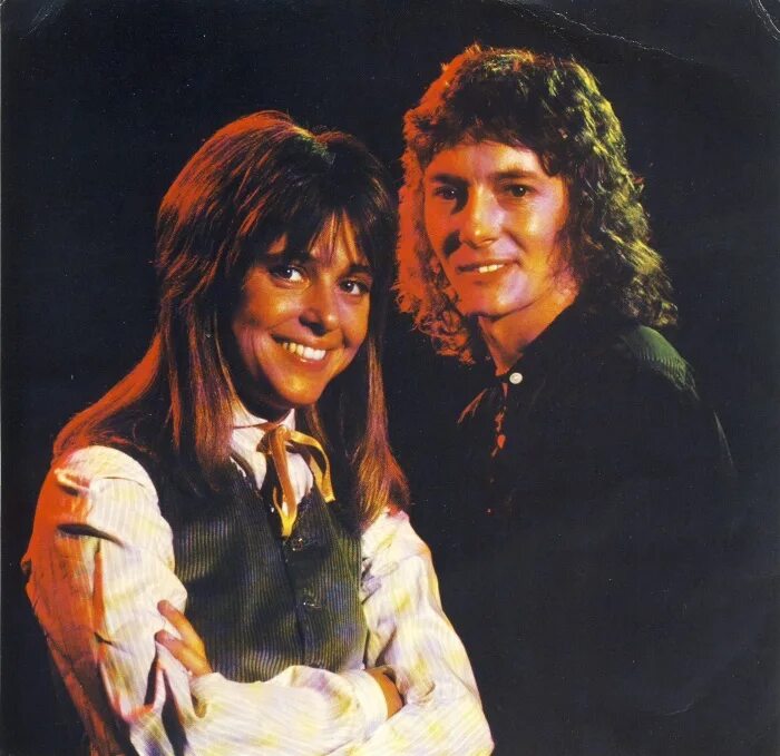 Крис норман и сьюзи кватро. Сюзи кватро и крис норман. Сузи кватро и крис норман. Смоки и сьюзи кватро. Сьюзи кватро и крис норман сейчас.