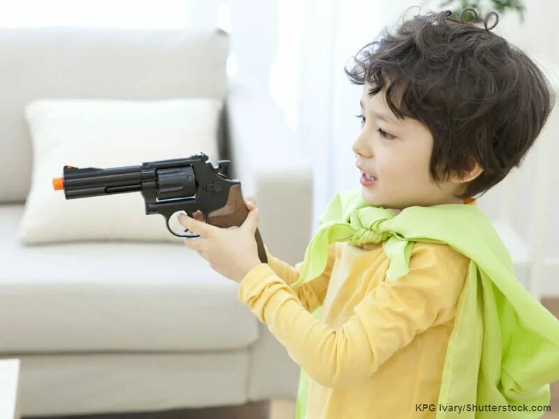 Пистолеты для детей. Kids the guns. Kids the guns. Kids the guns. Дети наигрались.