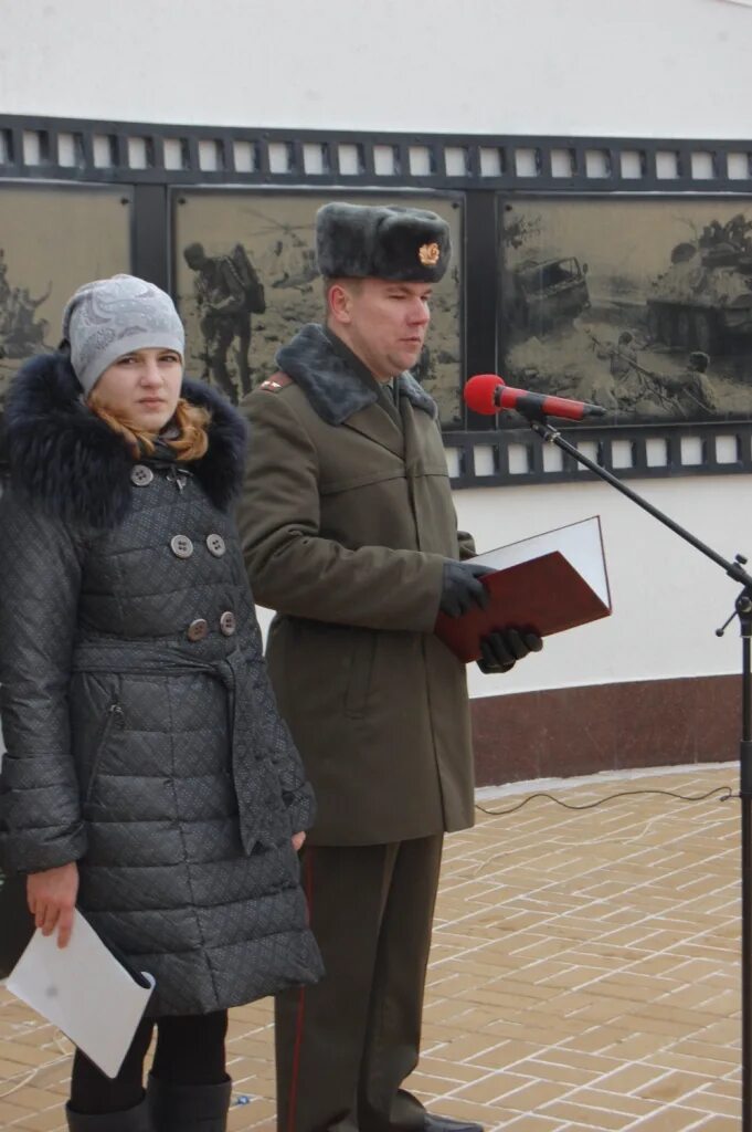 Клинцовский военкомат. Военкомат Клинцы Брянской области. Клинцы Брянская область военный комиссариат. Сотрудники Клинцовского военкомата.