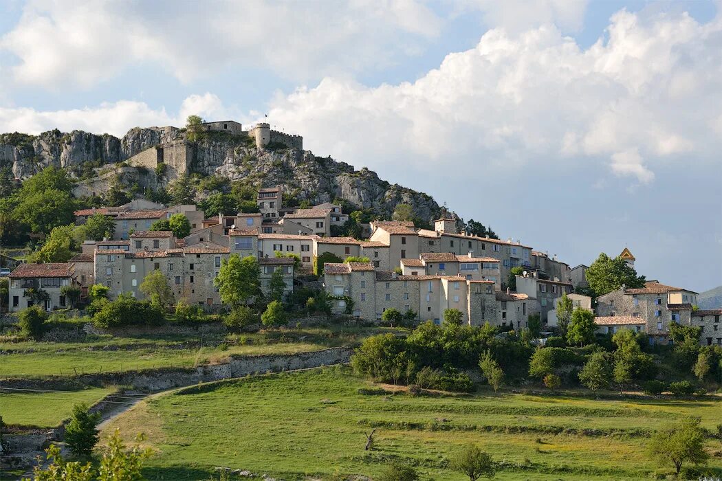Прованс альпы лазурный. Аббатство сенанк. Прованс альпы лазурный берег. Альпы верхнего прованса франция. Франция прованс альпы.