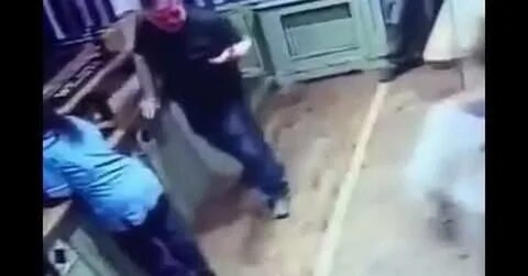 Жена избивает любовницу мужа