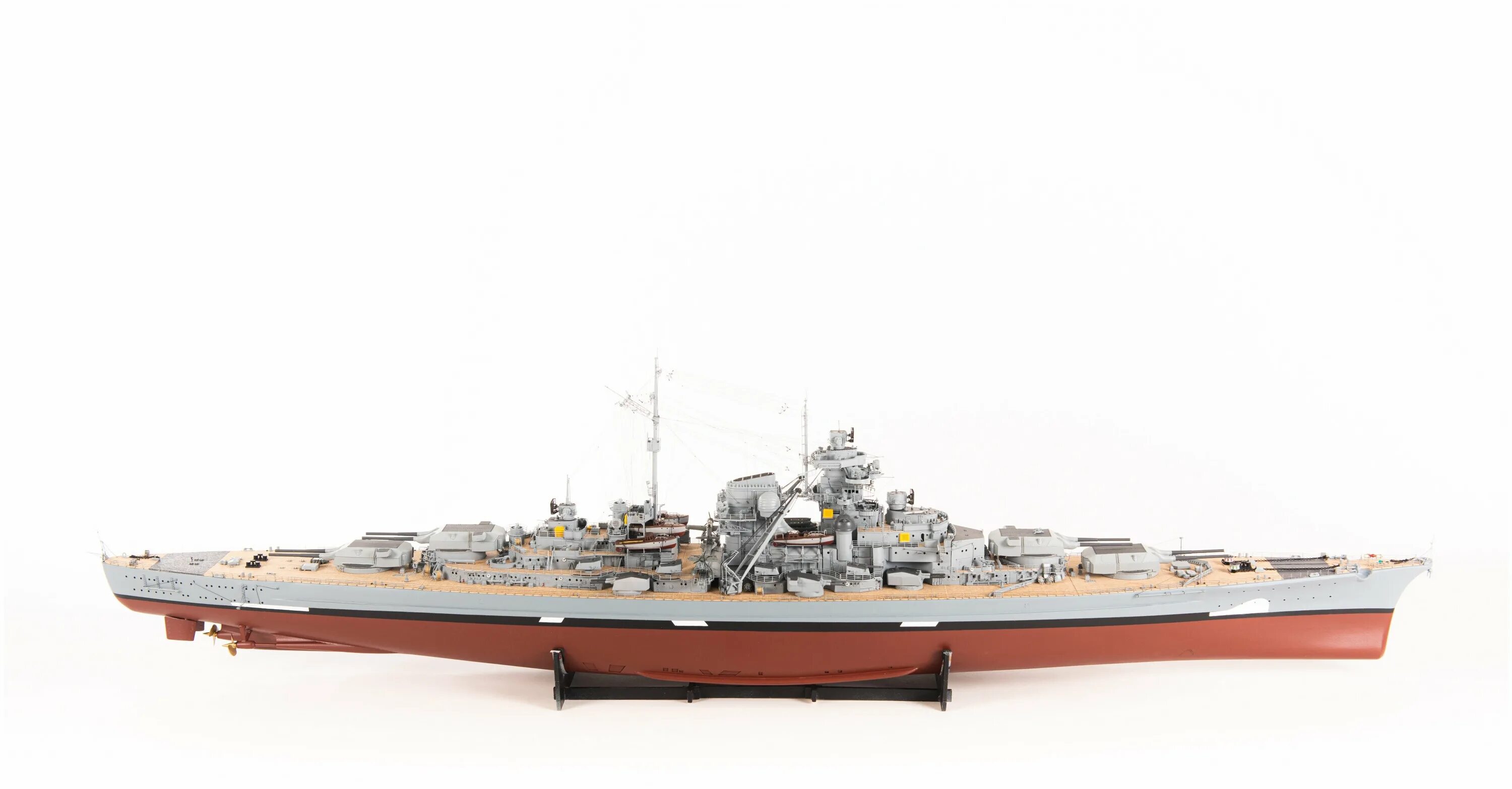 моделист линкор бисмарк 1 800. сборная модель revell scharnhorst (05037) 1:570. бисмарк 1/200. модель корабля ямато. модель линкора.