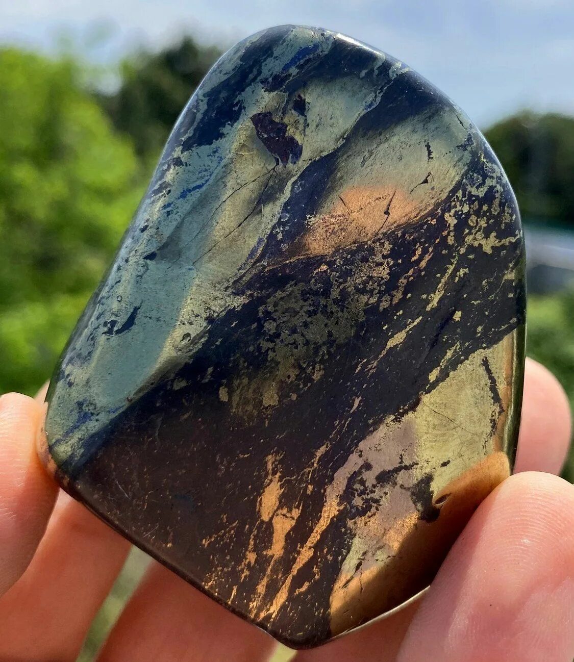 Гематит геология. Raw stone. Говлит кристалл. Petrified 838. Натуральные камни необработанные.