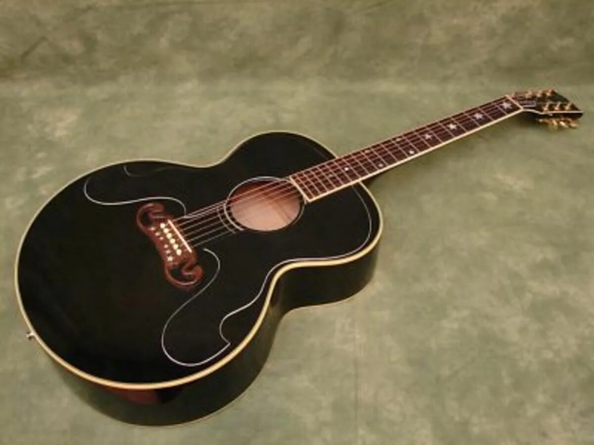 Gibson j-180. Gibson j-30. Gibson j180 Everly brothers Star model Acoustic Woodstock va. Gibson j-35. Guitar brothers