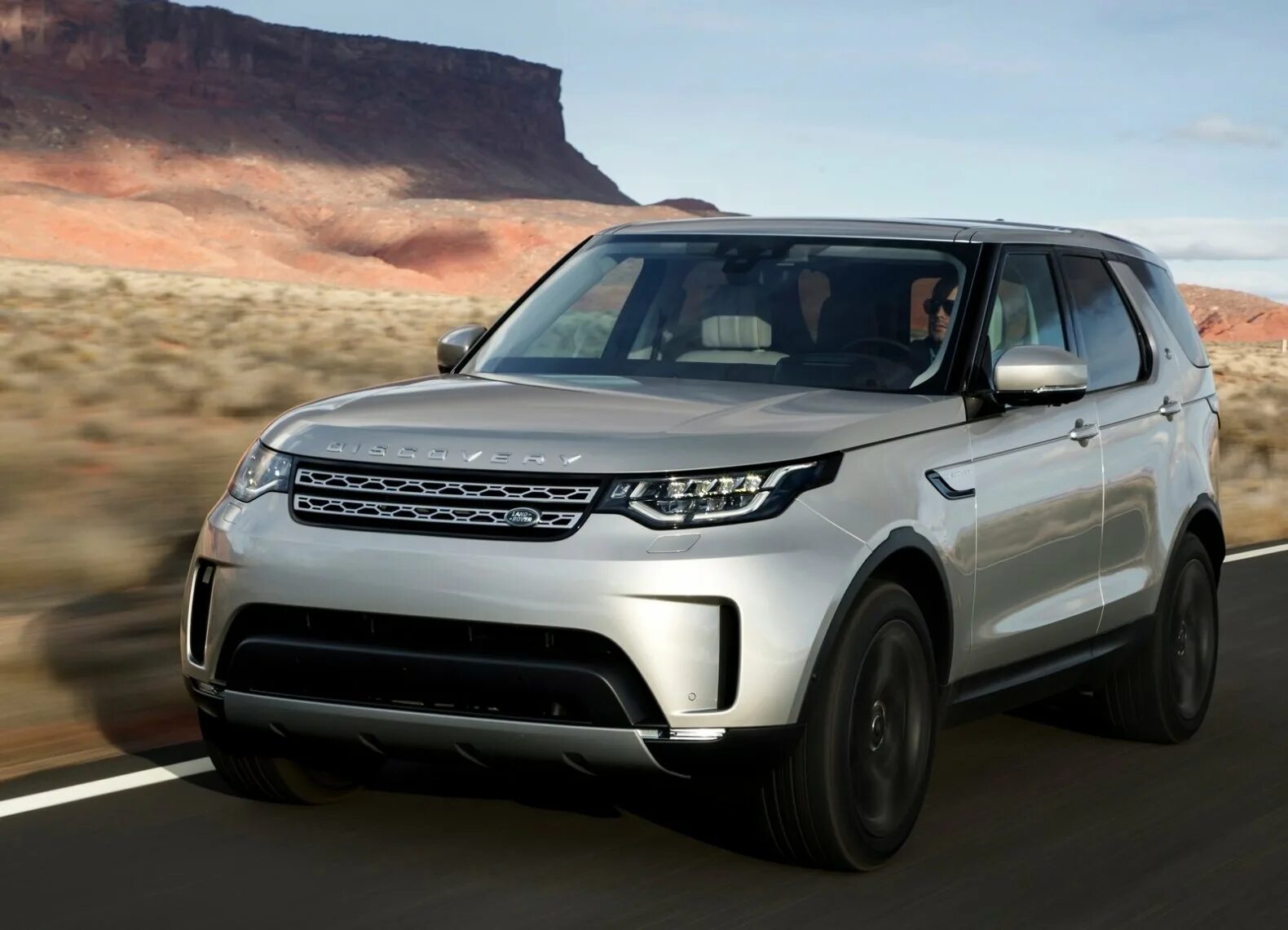 Дискавери 720. Ленд Ровер Дискавери 2017. Land Rover Discovery 5. Land Rover Discovery 4 2022. Land Rover Discovery sd4.