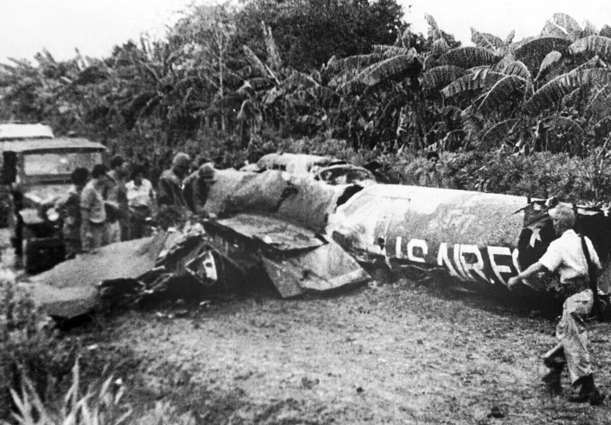 Карибский кризис сбитый самолет u2. Над Кубой был сбит разведывательный самолёт u-2. Куба 1962 Карибский кризис. Карибский кризис 27 октября 1962.