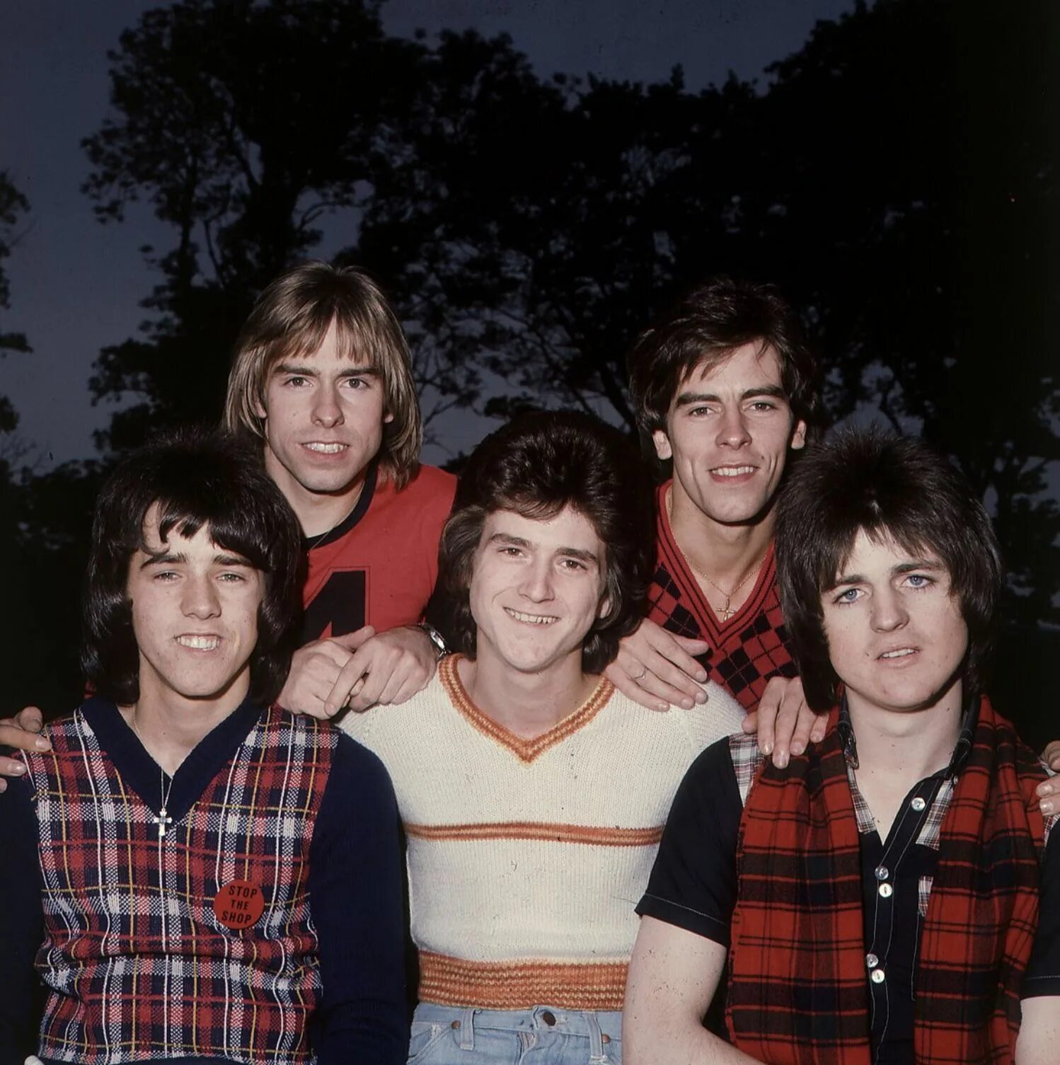 City rolling. Группа Bay City Rollers. Bay City Rollers 1975. Лесли МАККИОУН. Bay City Rollers дискография.