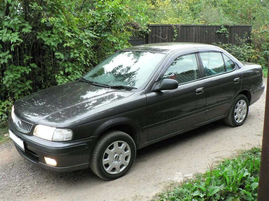 Ниссан санни годы выпуска. Ниссан Санни 99г. Nissan Sunny 99. Ниссан Санни 99 года. Nissan Sunny 94.