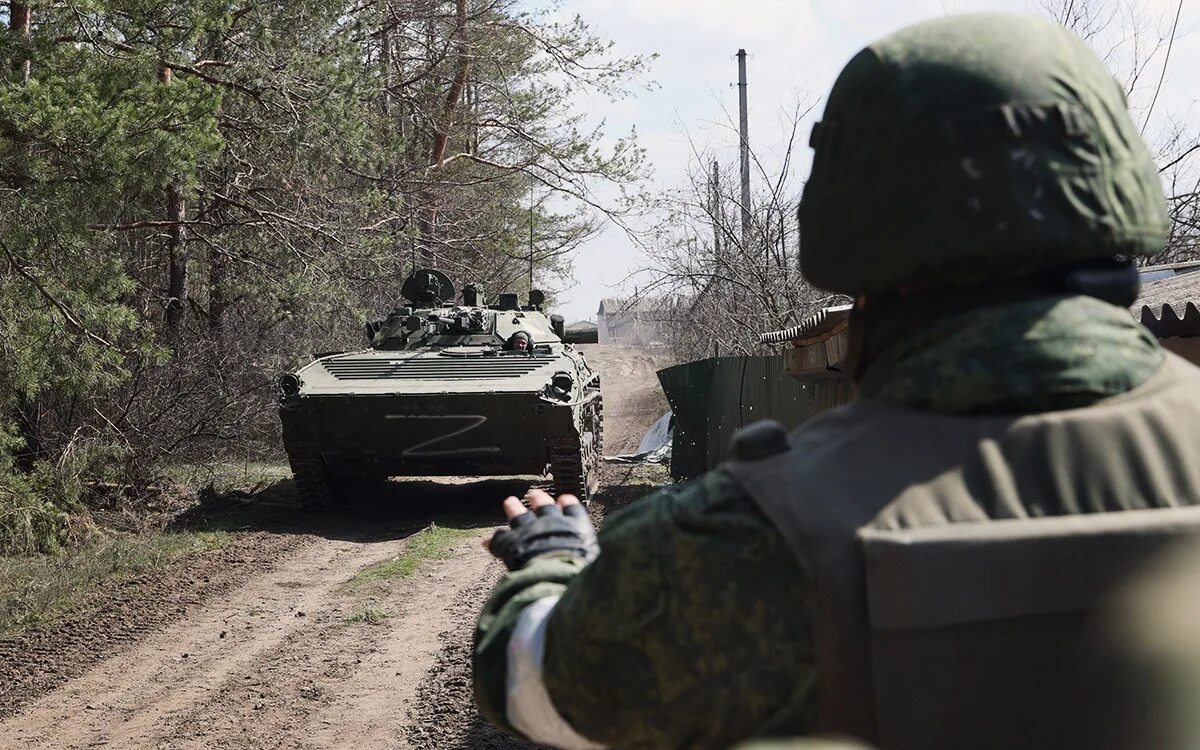 Донбасс российский войсках. Донбасс российский войсках. Российские войска на донбассе. Солдаты донбасса. Русский донбасс.
