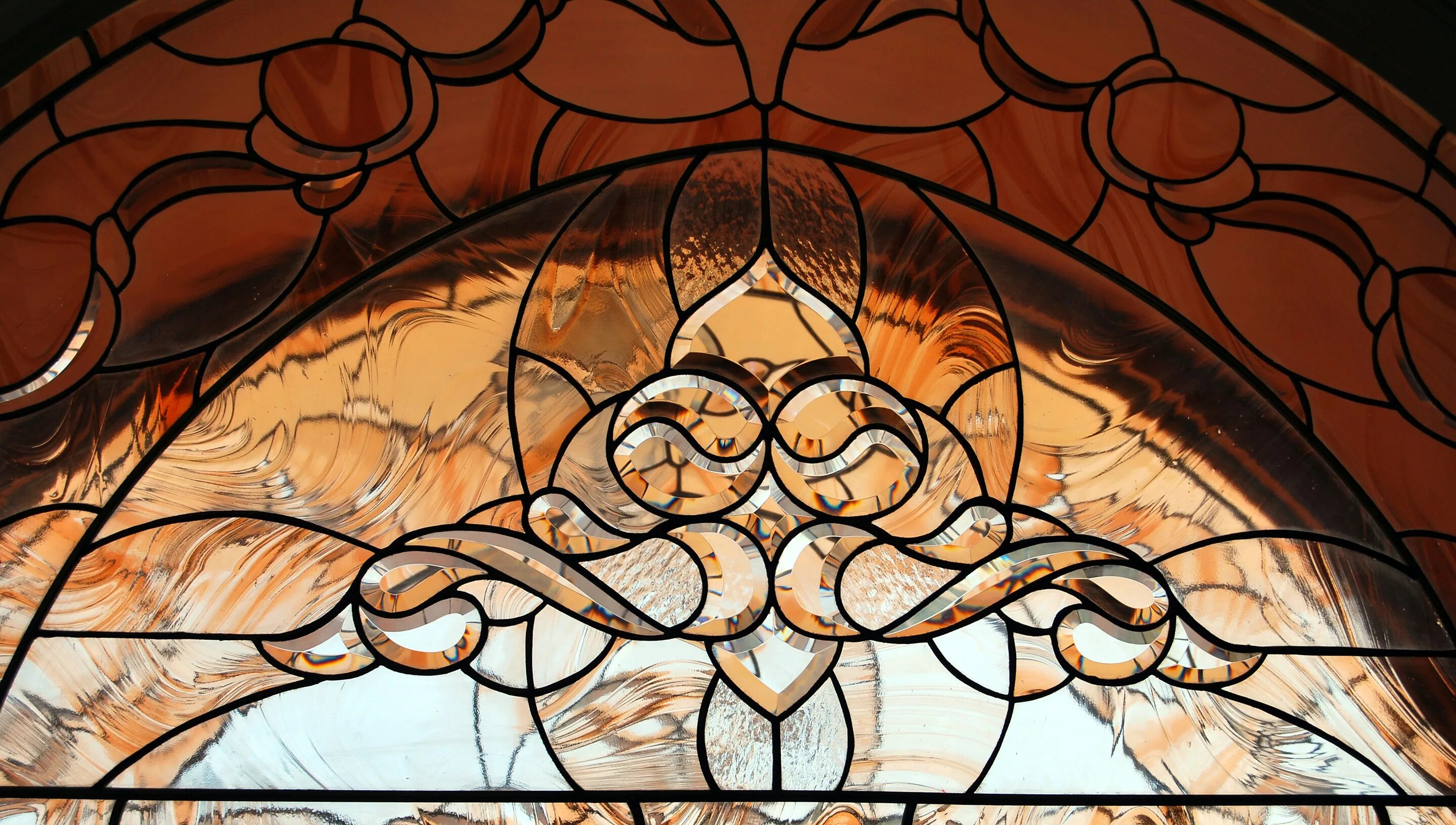 витраж ростов на дону шолохова 161. витражи елены арцебашевой. ав24 витражи. витраж пейзаж. имитация витража.