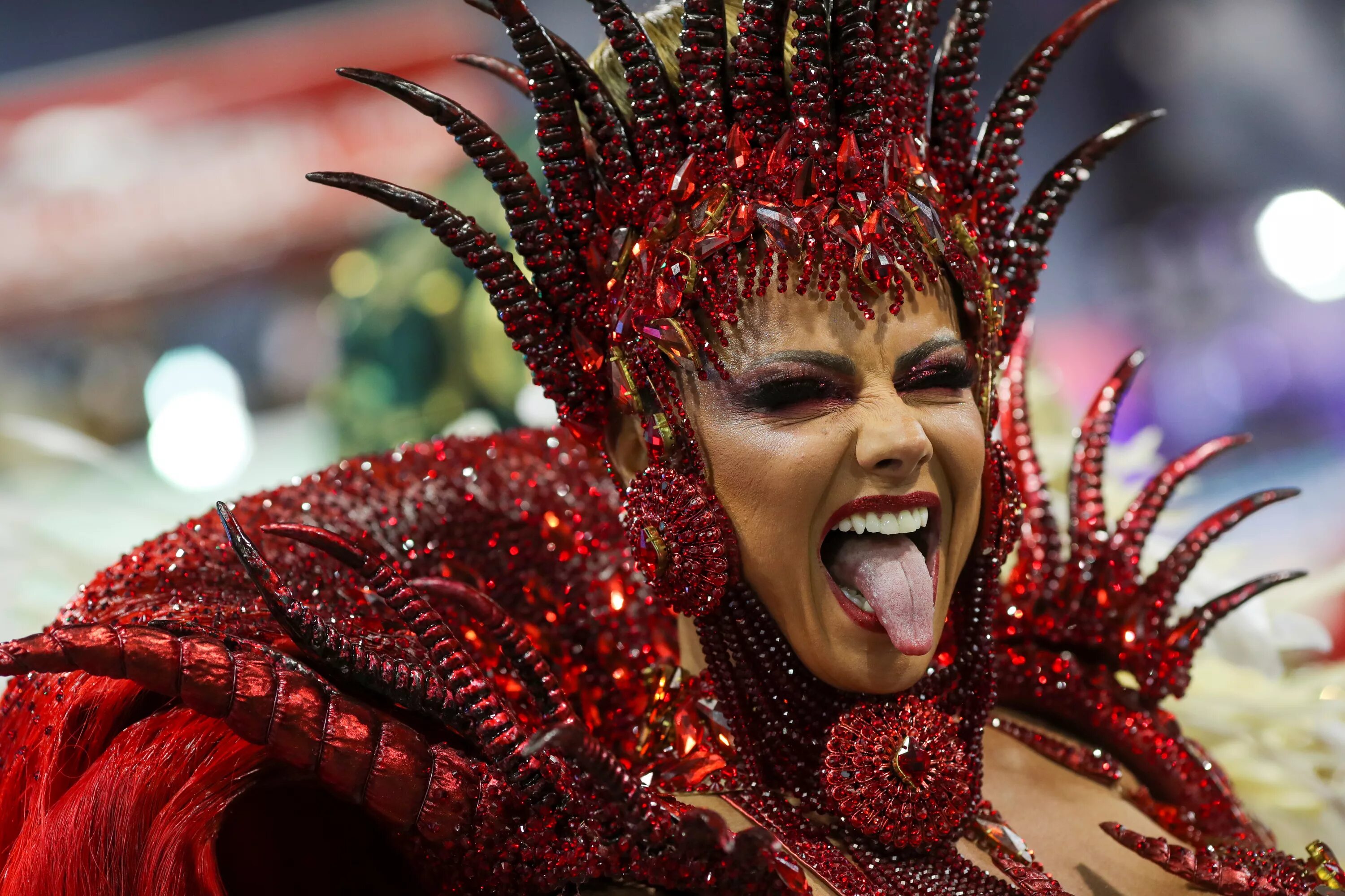Karnaval. Линда Конде на карнавале в Рио. Вивиане Араухо бразильский карнавал. Карнавал в Рио-де-Жанейро 2022. Карнавал Рио де Жанейро 1990.