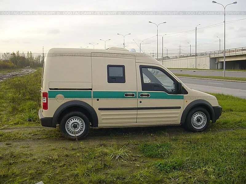 Газ 2705 инкассаторский. Форд эконолайн броневик. Б у инкассаторские машины. Volkswagen transporter инкассаторский. Ford transit инкассаторский.