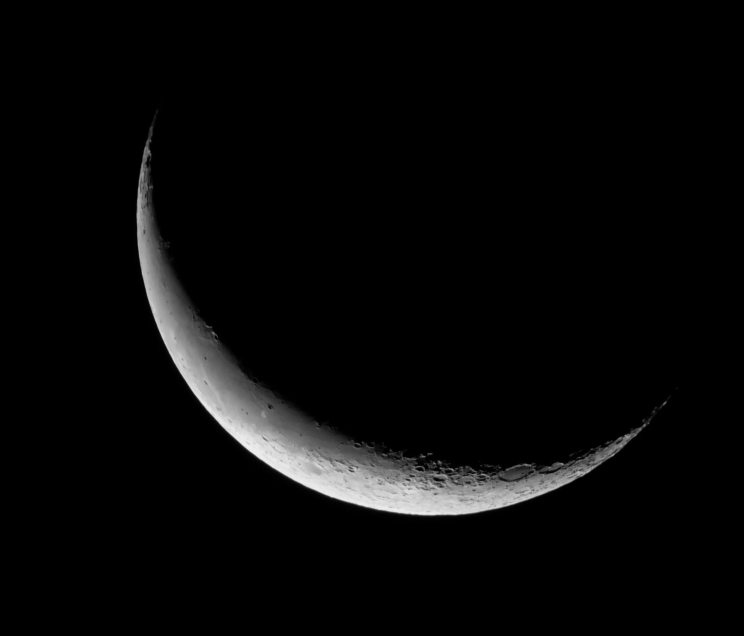 девятая луна.