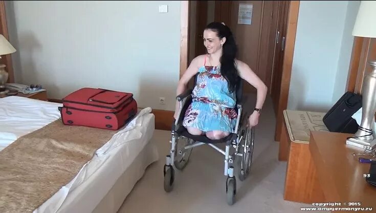 Женщины без конечностей. Девушки инвалиды без рук. Девушки инвалиды без рук. Инвалиды без конечностей. Девушки инвалиды без рук.