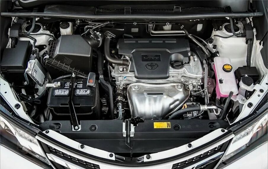 Двигатель рав 4 2011 года. Моторный отсек тойота рав4 2017г. toyota rav4 под капотом. toyota rav4 2013 под капотом. тойота рав 4 под капотом.