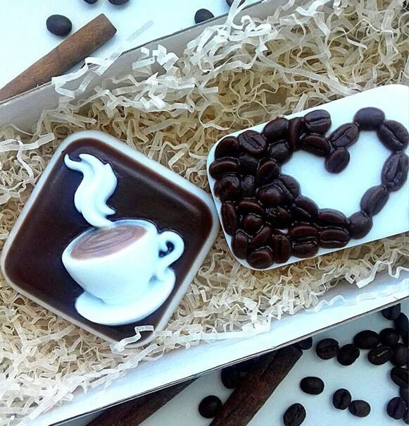 Подарочный набор "для кофе". Кофейное мыло скраб. Брошь из кофейных зерен. Кофейне мыло ручной работы. Кофейный подарочный набор.