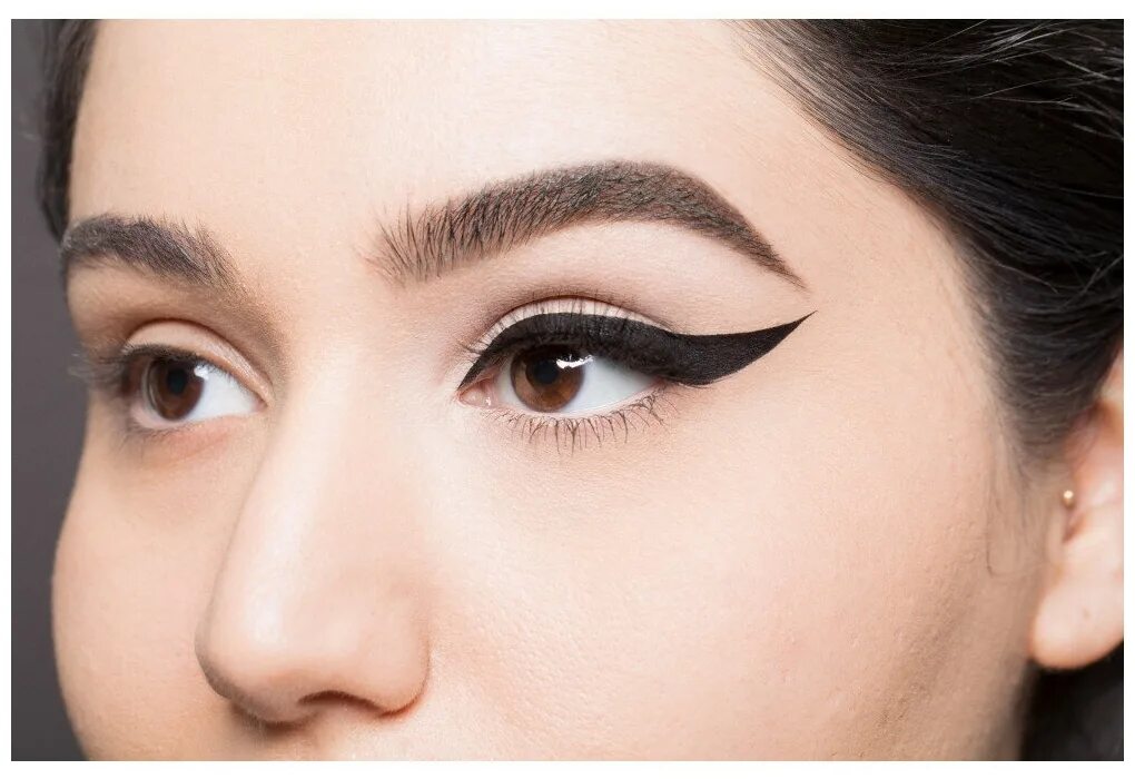 Подводка для глаз никс. Подводка make up. Д/ глаз liquid eyeliner матовая черная. Подводка make up forever me-42 aqua xl ink liner. Лайнер для глаз make up forever.