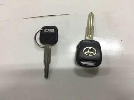 Ключ замка зажигания тойота