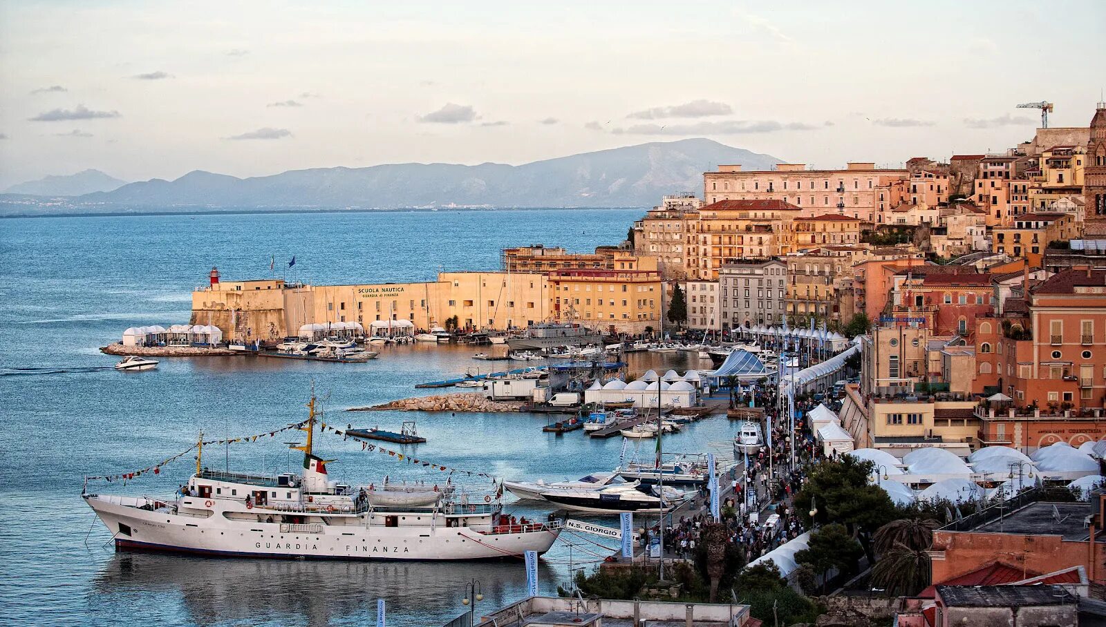 Сан-феличе-чирчео италия. Руге. Латина город. Италия. Латина город.